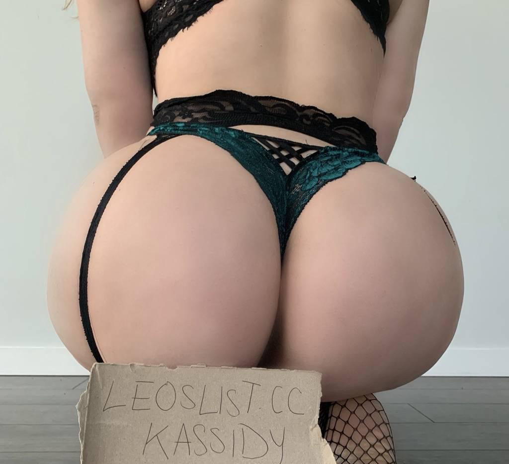 young small waist big booty student 100 %OUTCALLS