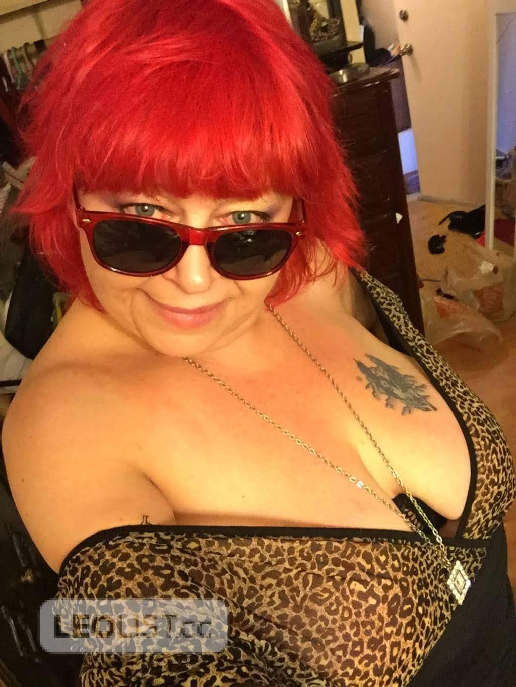 FEELING FRISKY? SENSUAL AND SASSY! smaller BBW 44 DD 57 yr