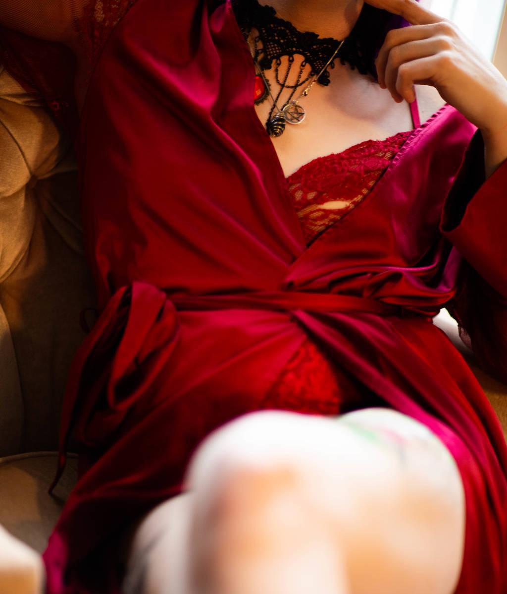 professional post-op trans woman available now 24/7
