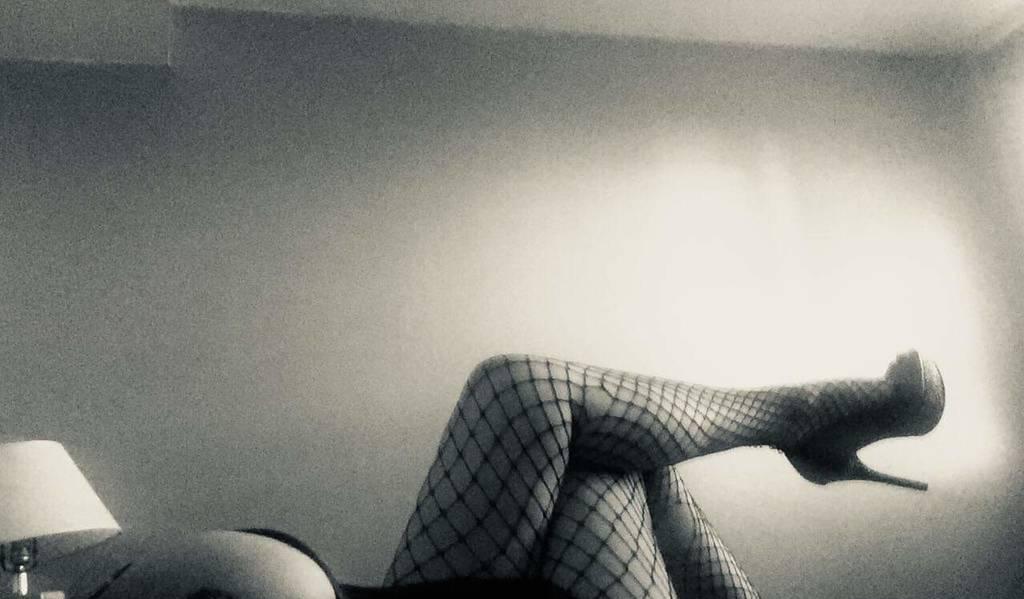 milf mommy! sexy sassy while being classy in call king ferg