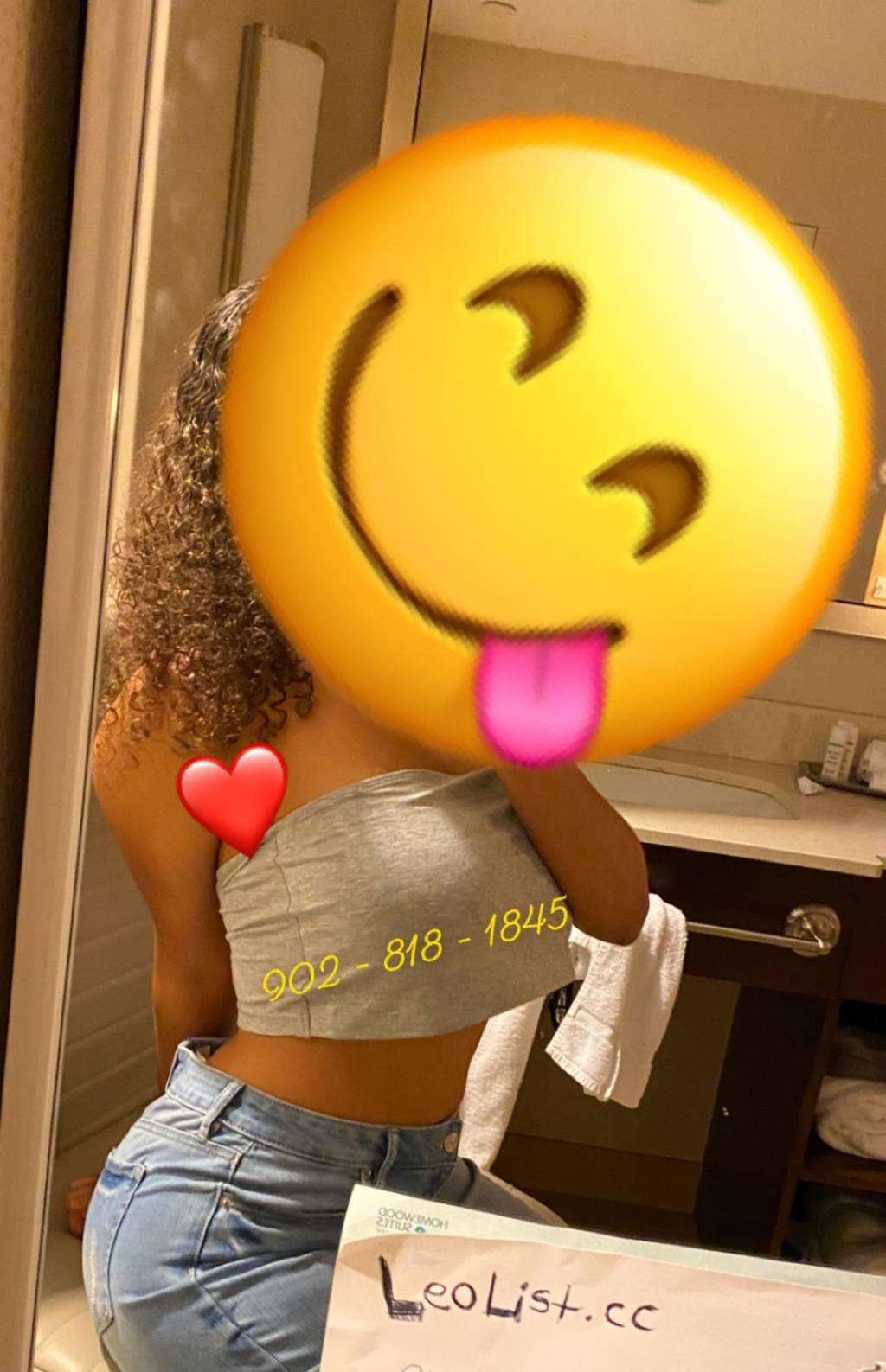 AVAILABLE now INCall///Out |BIG JUICYtits round ass
