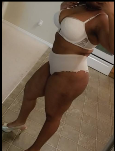 Curvy chocolate bbw