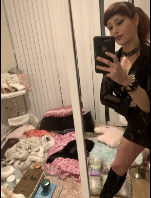 Courtice **$60 INCALL SPECIAL **** SEXY PETITE BABE