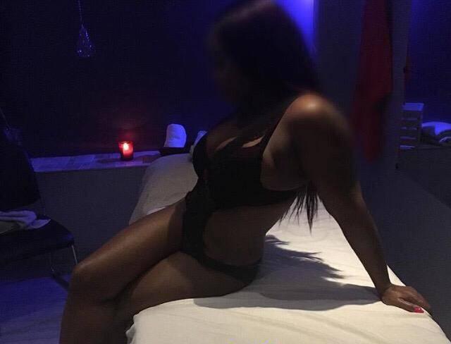 NEW GRL TRINA Roommate: Bella - ChocoNilla Swirl