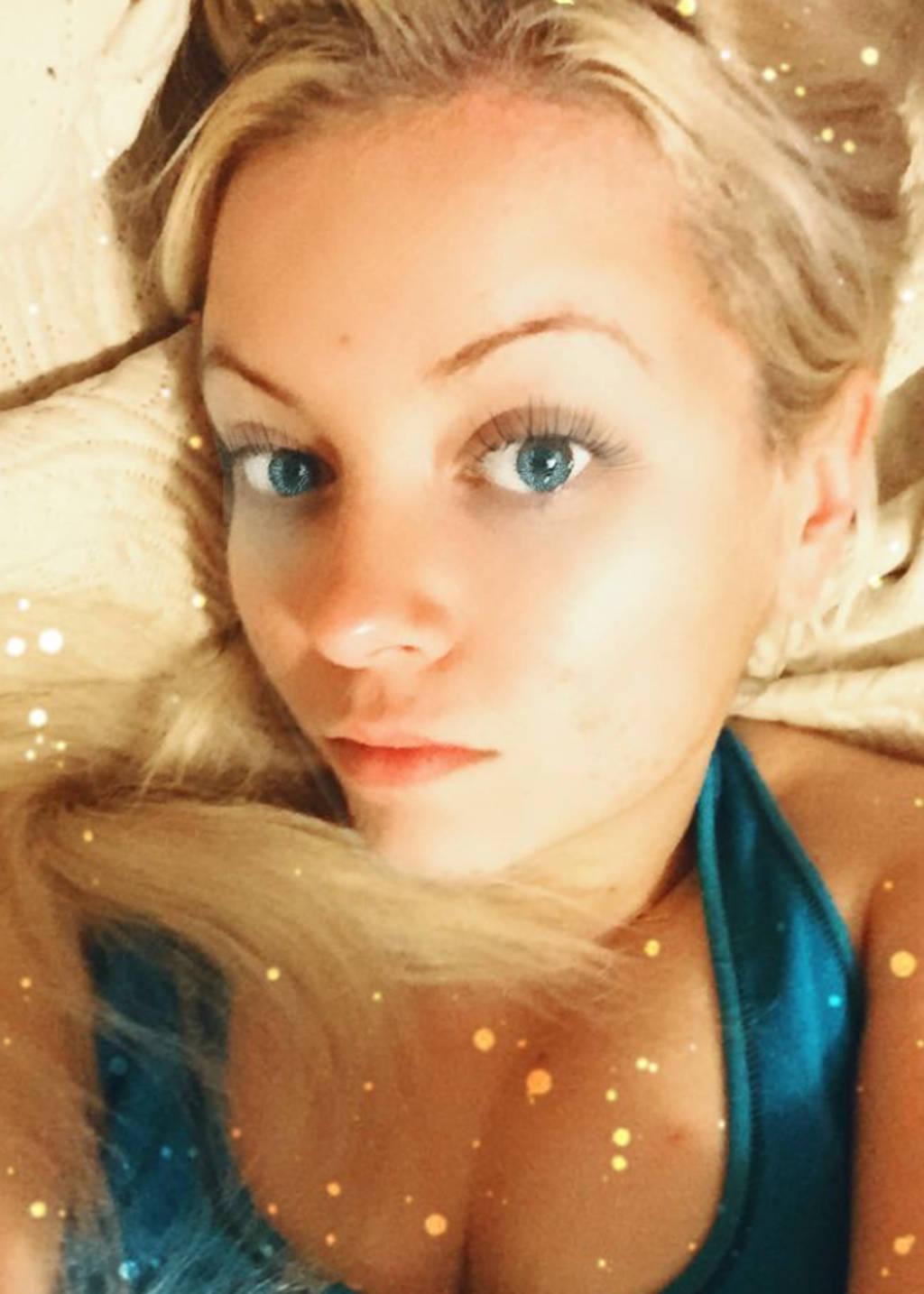 Blonde Baby Doll Doe Eyed Barbie Upbeat Busty Gorgeous Blonde Baby Doll Doe Eyed Barbie Upbeat Busty Gorgeous