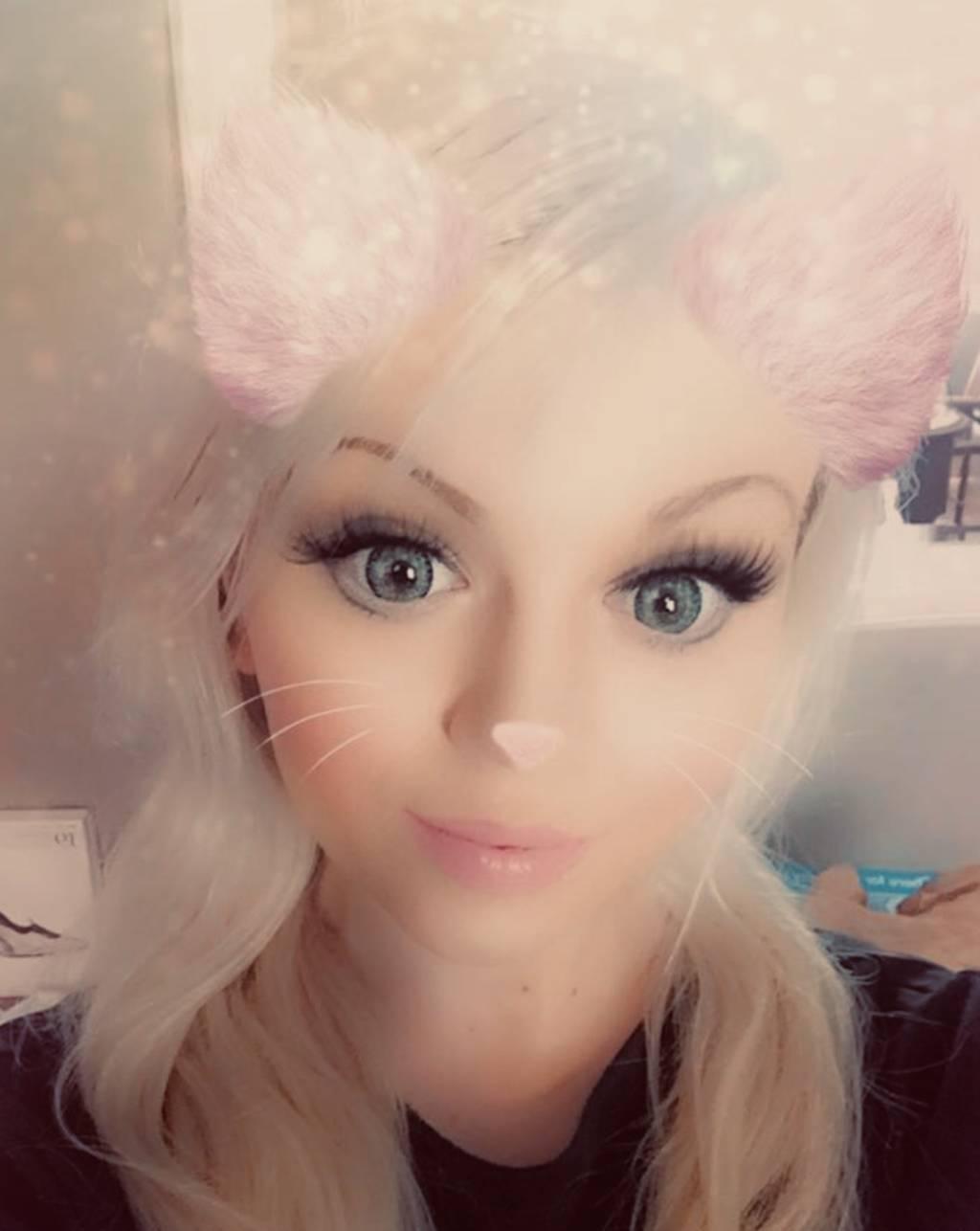 Blonde Baby Doll Doe Eyed Barbie Upbeat Busty Gorgeous Blonde Baby Doll Doe Eyed Barbie Upbeat Busty Gorgeous