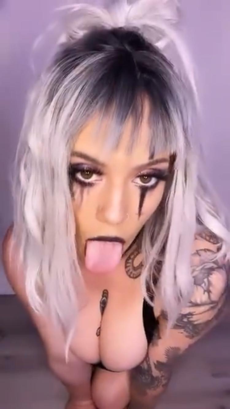 Available for Sex HMUb👅🍆🥰😜🍆