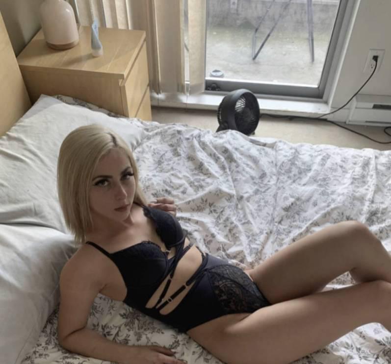 New Blondi In Town Hot 𝒫𝓁𝒶𝓎𝒻𝓊𝓁&𝒮w𝑒𝑒𝓉 Real Picture Party Girl