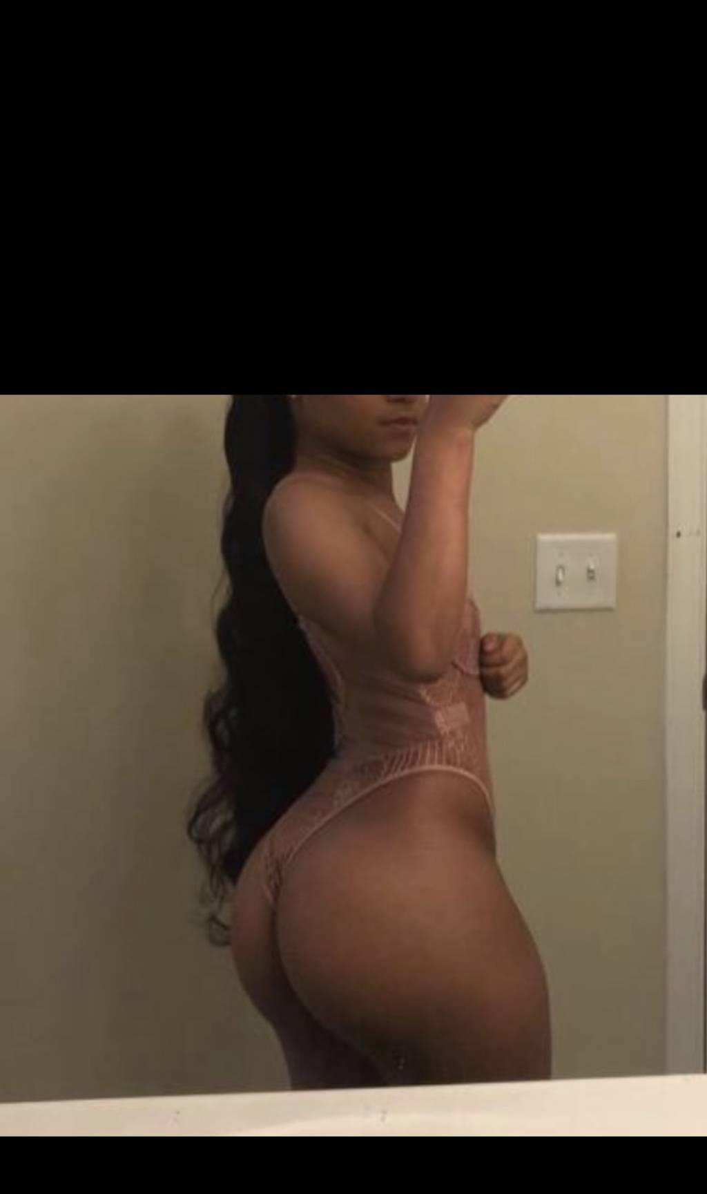Vanessa Downtown Hamilton New in Town Ask 4 Specials