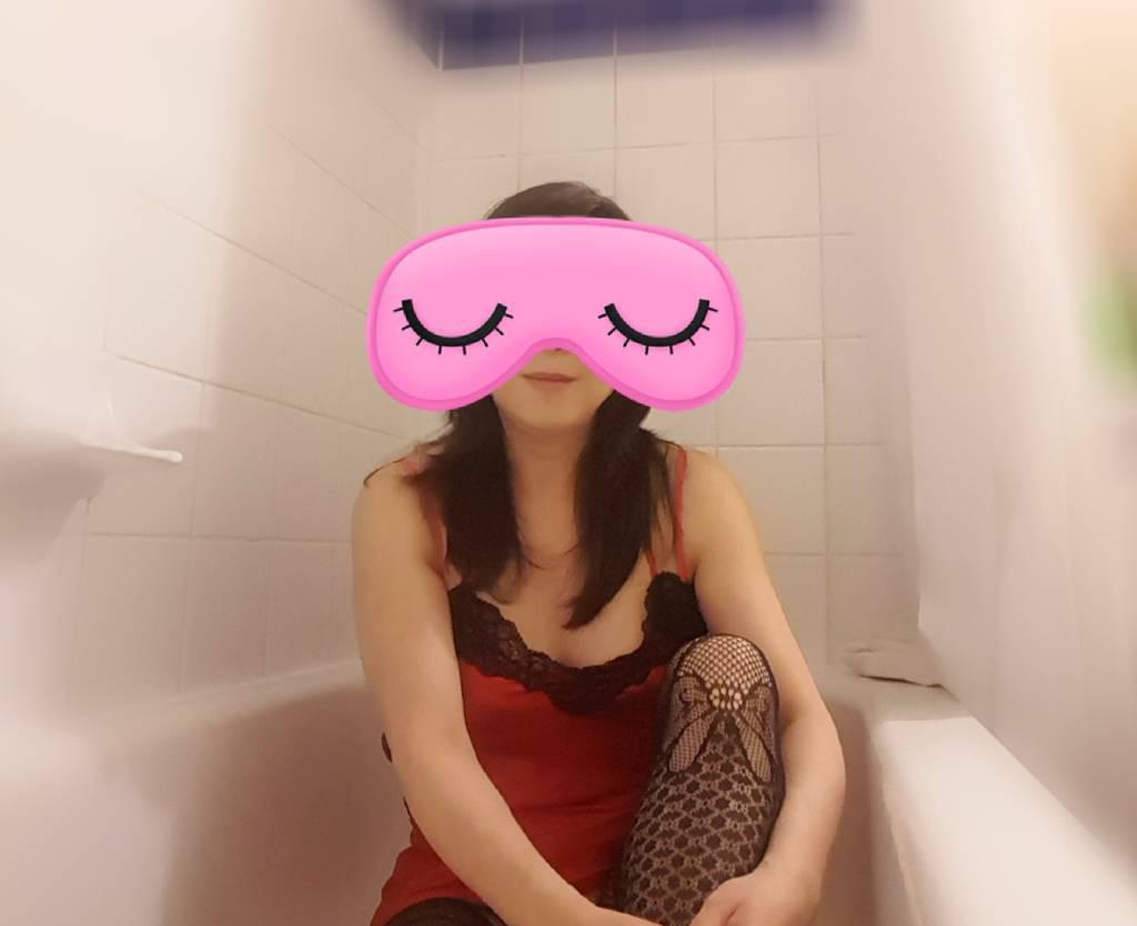 A Mature Tight Asian Girl Just For You @ north area