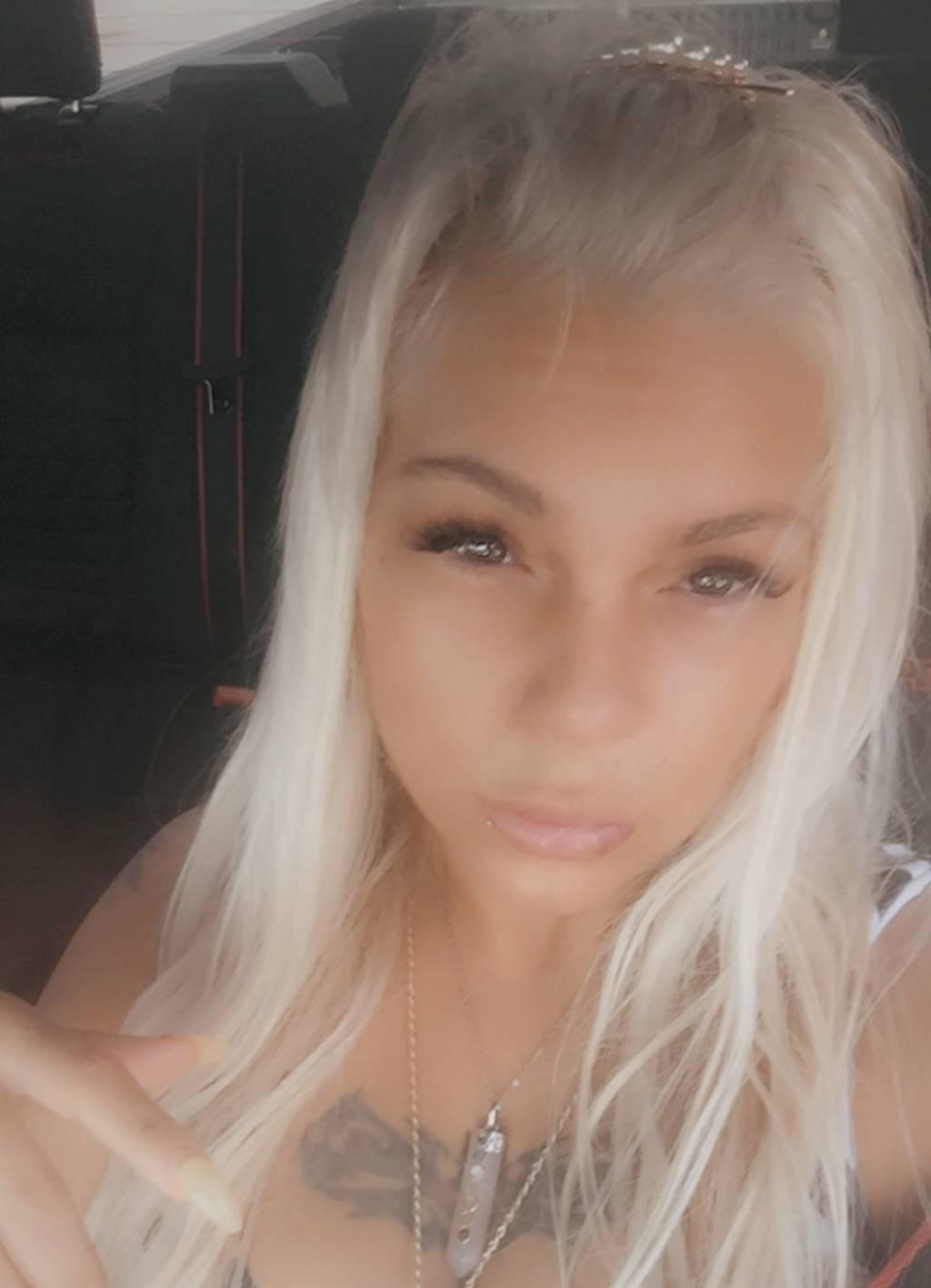 N4uGthY_SeXy_ BlonDy IN Town FoR You GuyIncalL/OuTcall