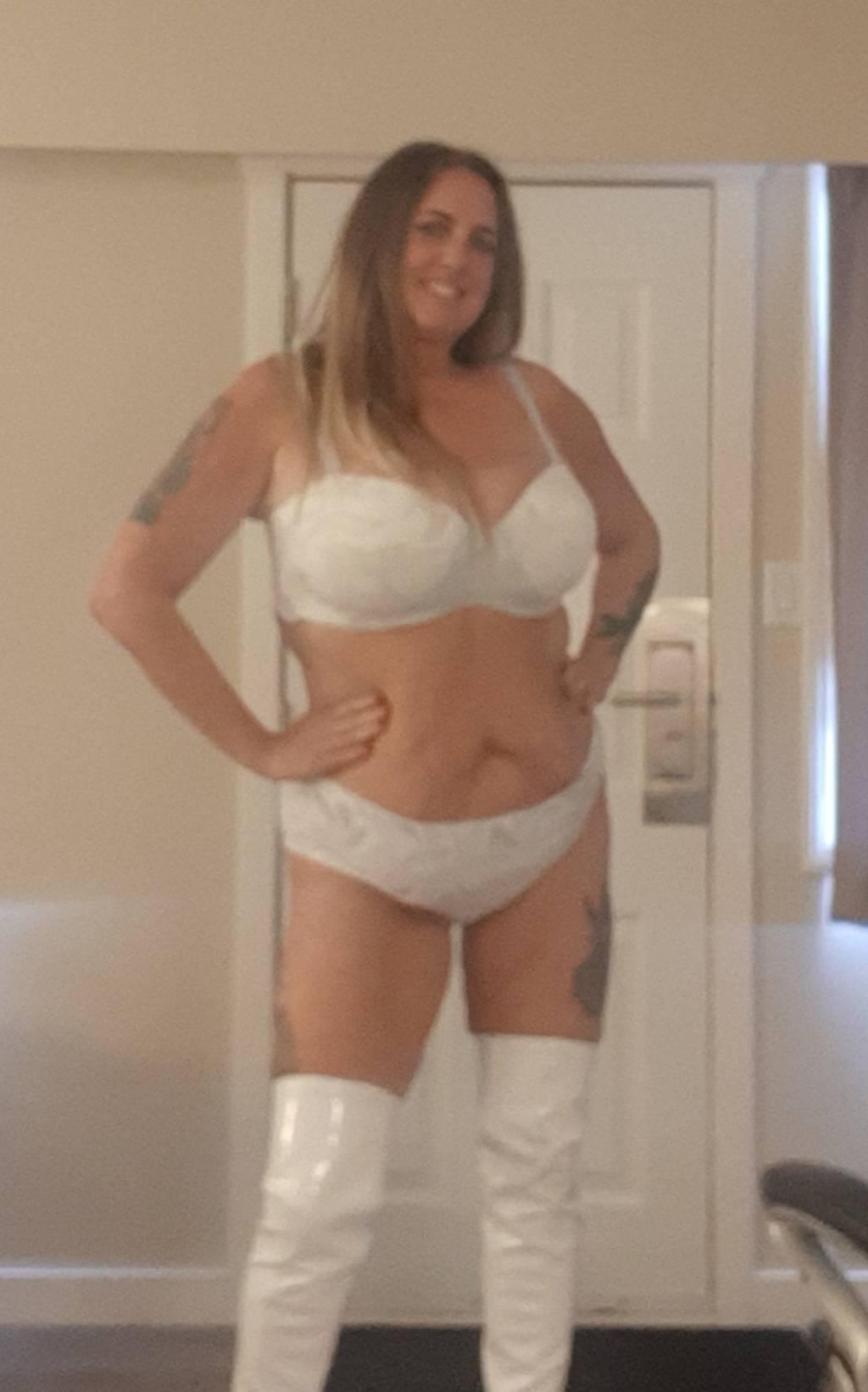 pre booking may 18-22 Powell river sechelt cougarnikki