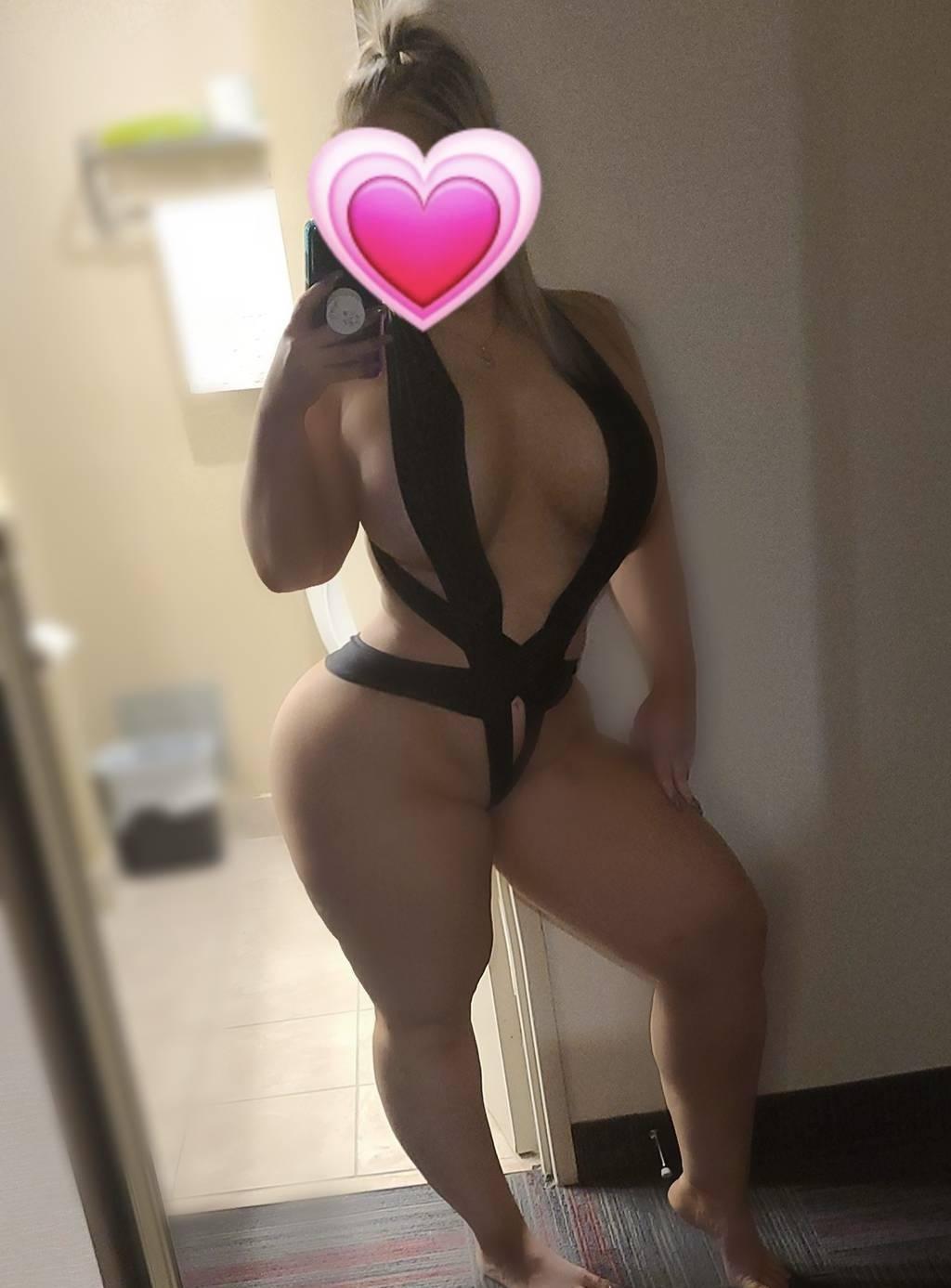 Abbostford__let me be your fantasy ~~~ partygirll