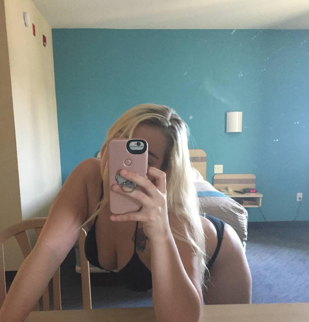 HOT AND FUN MERCEDES XO IN HAMILTON FOR FEW DAYS XO