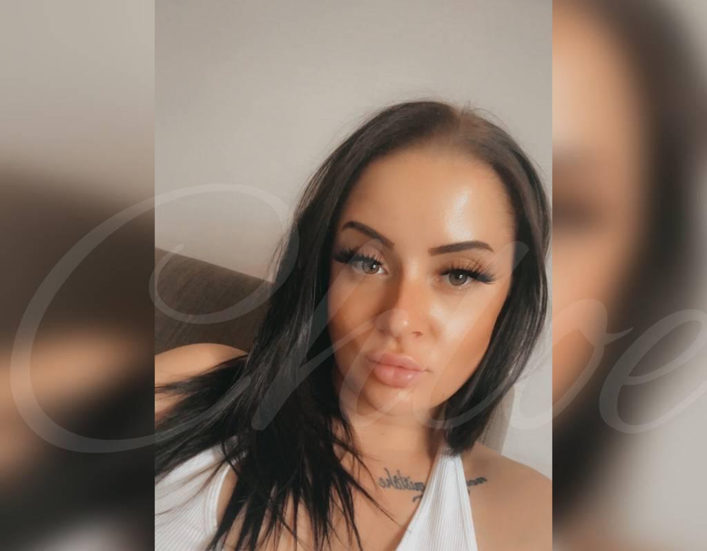 LONDON • CHLOE Sexy Brunette Available 24/7 FK ME