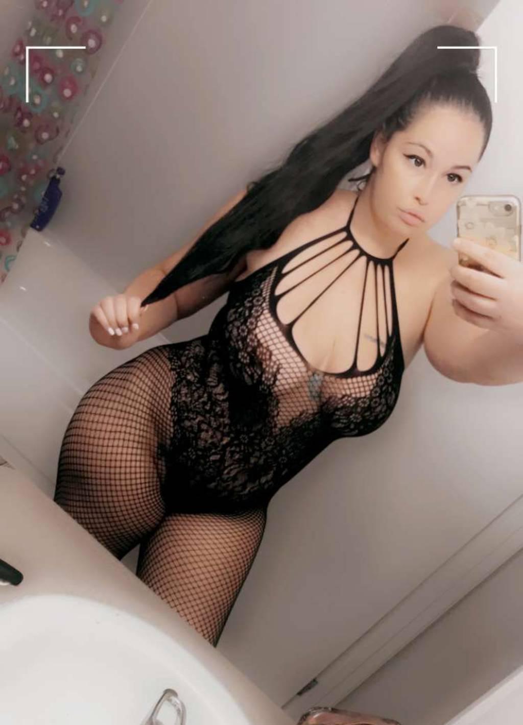 **new** Outcall Only * SOPHIA - Wet& READY